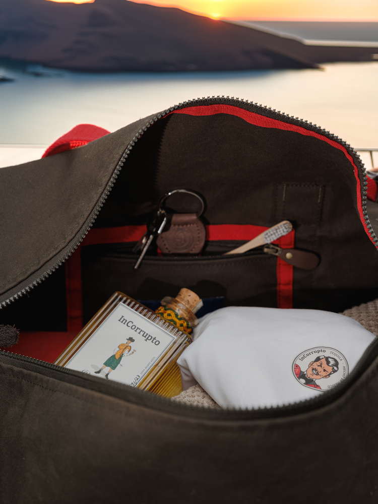 InCorrupto Dufflebag